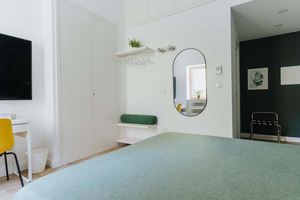 Mimi Room Кастелламмаре-ди-Стабия Экстерьер фото